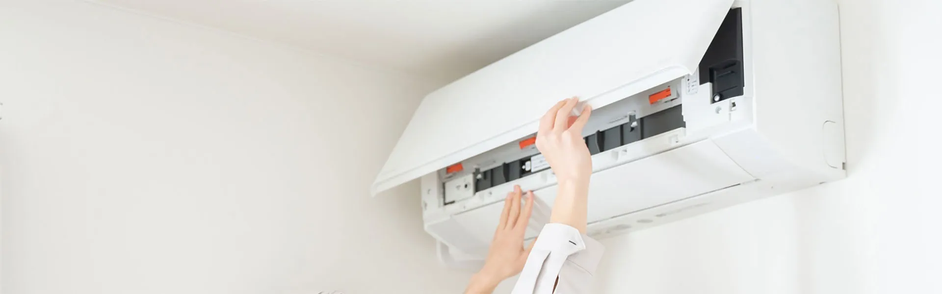 鳴島電設にエアコン工事をお任せください!!!